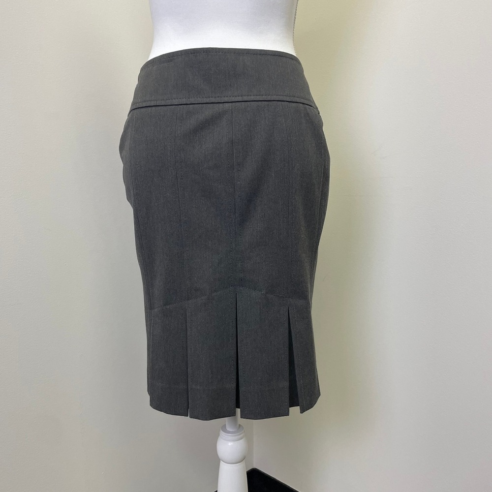 Y2K Express Design Studio Gray Pleated Back Pencil Skirt Size 2 Office Wear